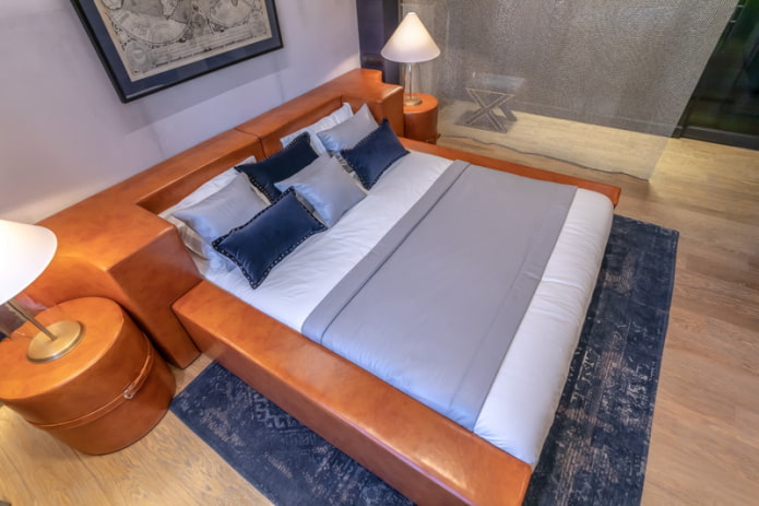 Slaapkamerinterieur met tapijt