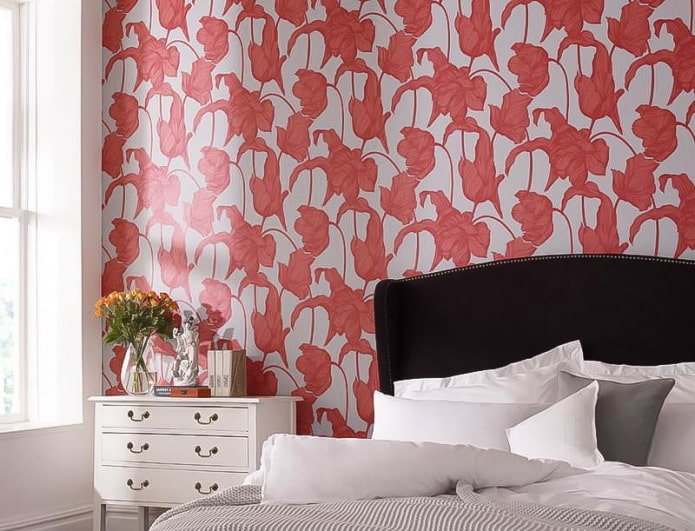 Rood en grijs behang