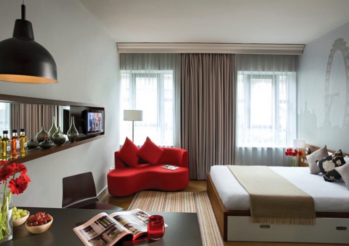 kleine bank in de slaapkamer