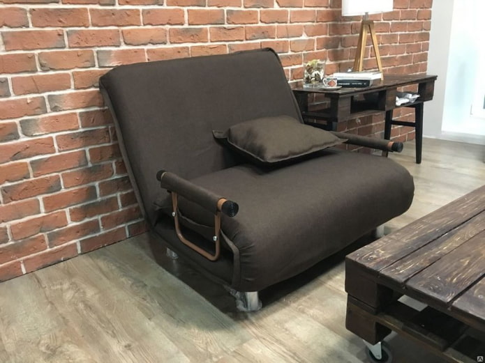 klapstoel in loftstijl