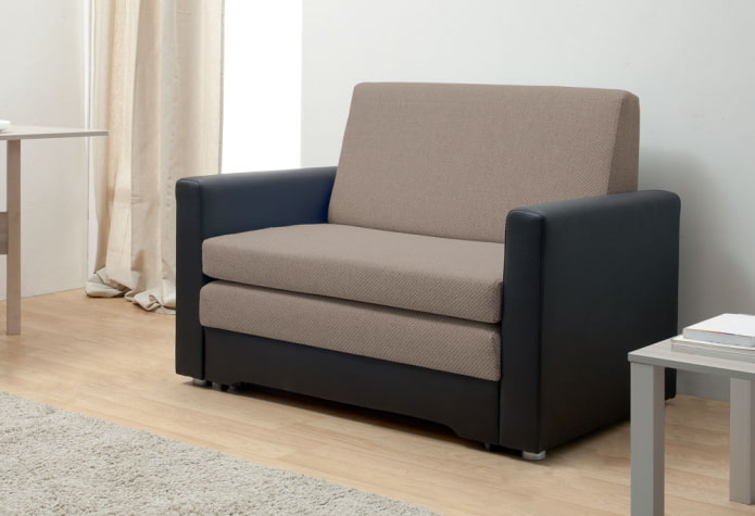 vouwstoel in het interieur