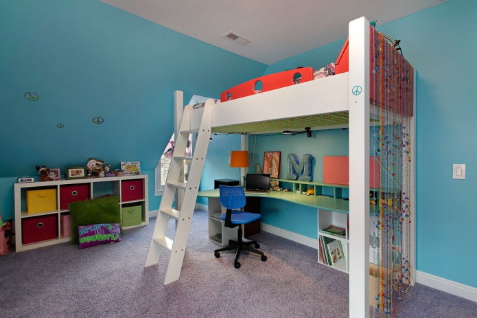 moderne kinderkamer met hoogslaper