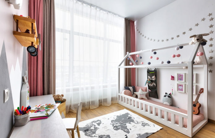 bed in de vorm van een huis in Scandinavische stijl