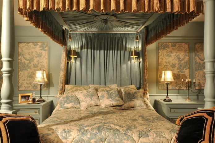 Dichte draperie van het hemelbed