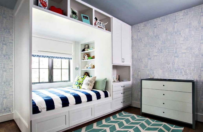 bed met kledingkast