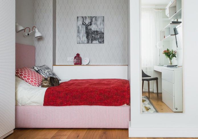 schilderij in een nis met een bed in het interieur
