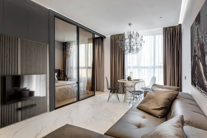 uitklapbare bank in een eenkamerappartement