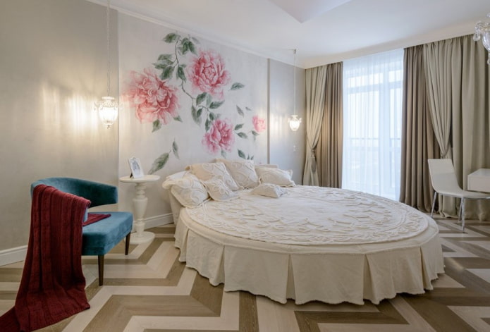 rond bed in het slaapkamerinterieur