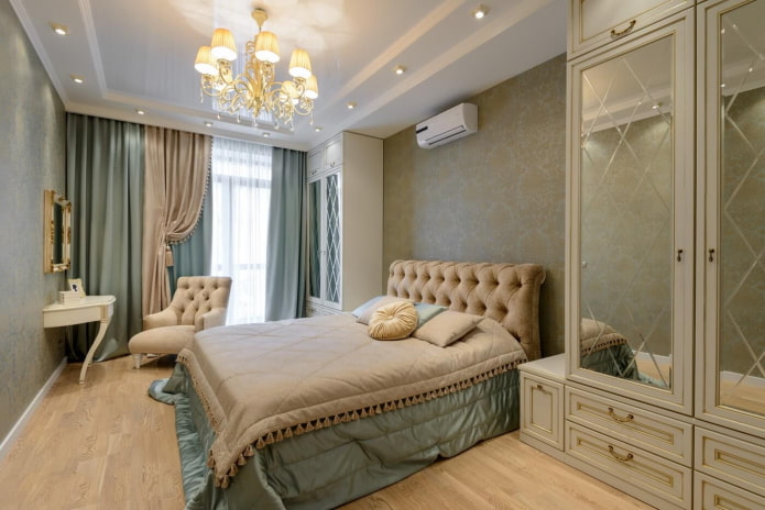 bed in het interieur in neoklassieke stijl