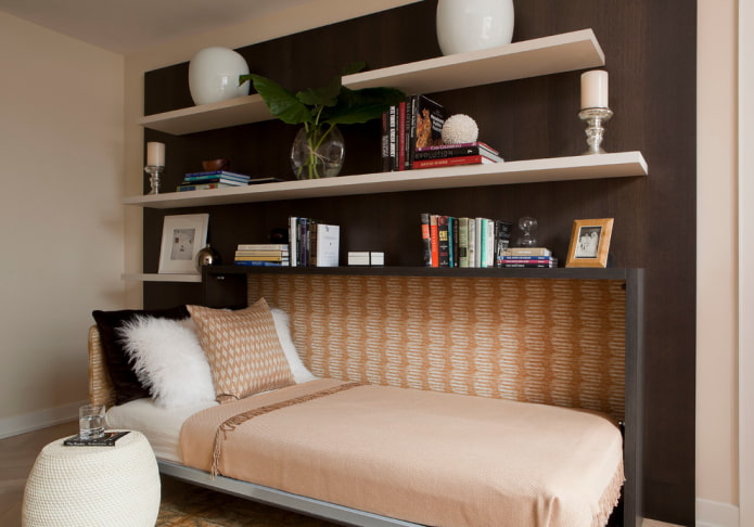 bed met horizontaal hefmechanisme