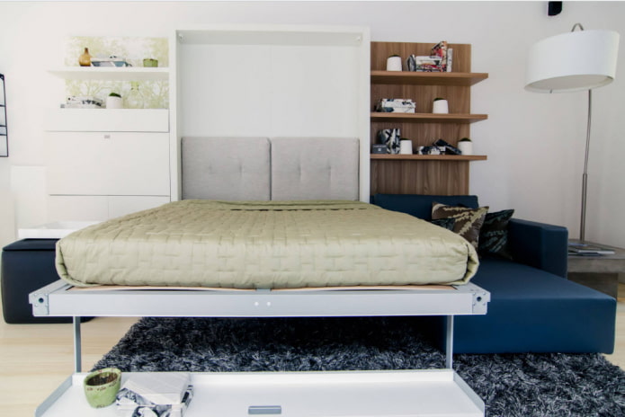 kledingkastbed met bank in het interieur