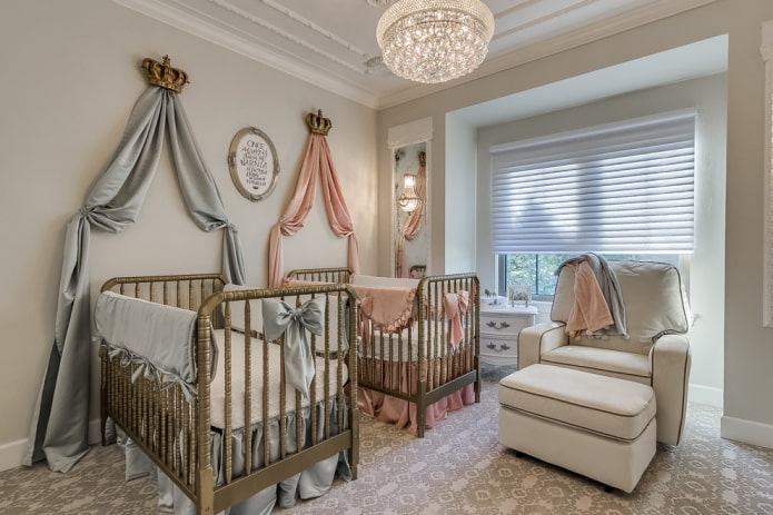 bedden voor een tweeling in het interieur