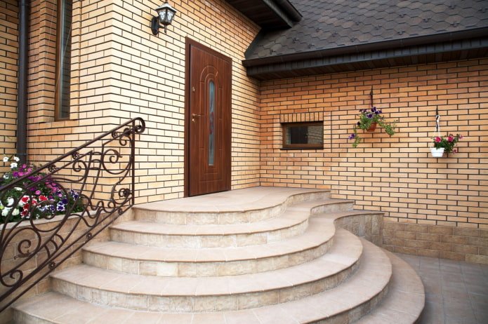 huis met een open veranda