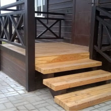 Veranda van een houten huis-1