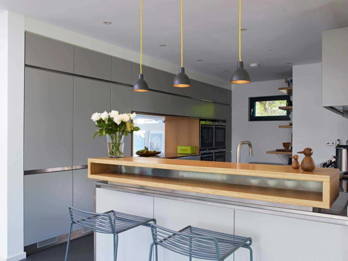 verlichting in het interieur van de keuken in de moderne stijl