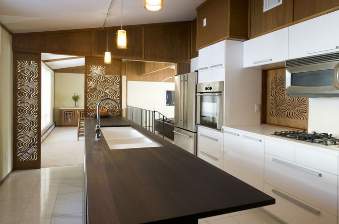 meubels in het interieur van de keuken in de Art Nouveau-stijl