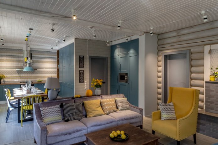 indeling en indeling van de woonkamer in het interieur van het huis