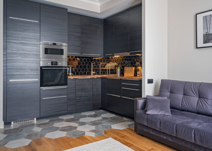 vloerafwerking in het interieur van de woonkeuken