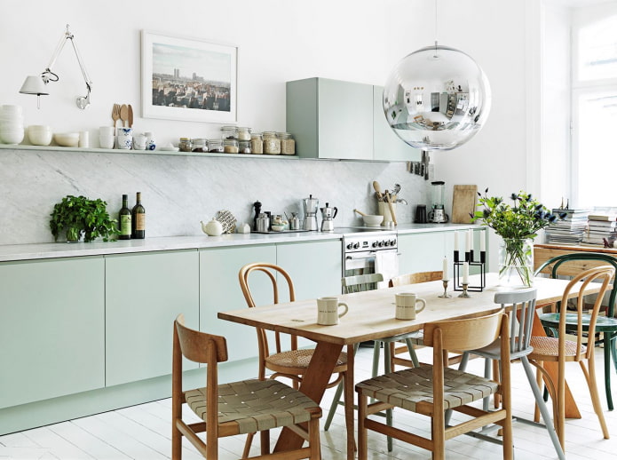 combinatie van mintgroen en hout