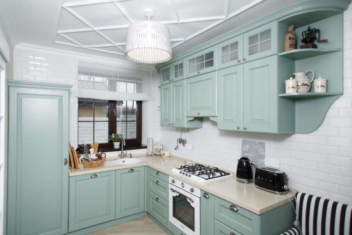 mintgroene keuken met 3 verdiepingen