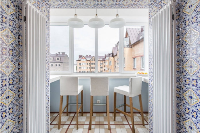 inrichting van de keuken op de loggia