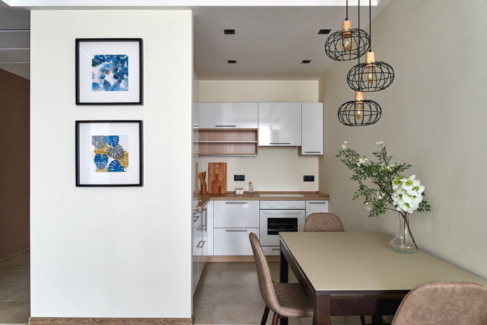 kleine keuken in een nis in het interieur
