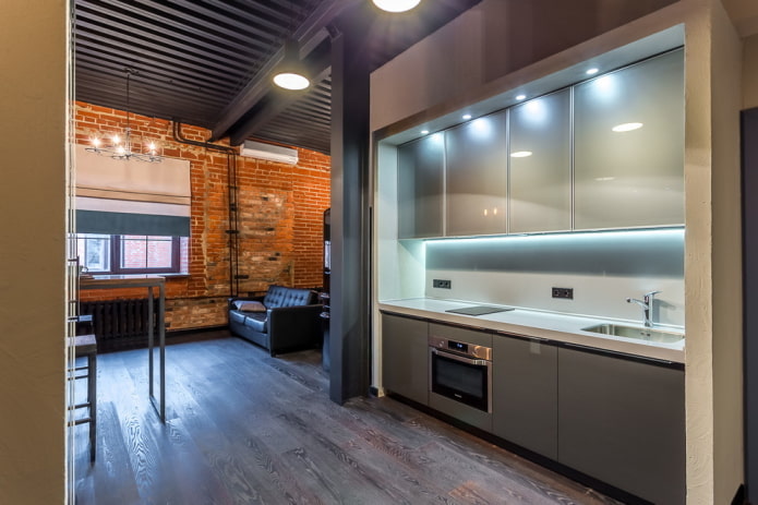 keuken in nis met verlichting in het interieur