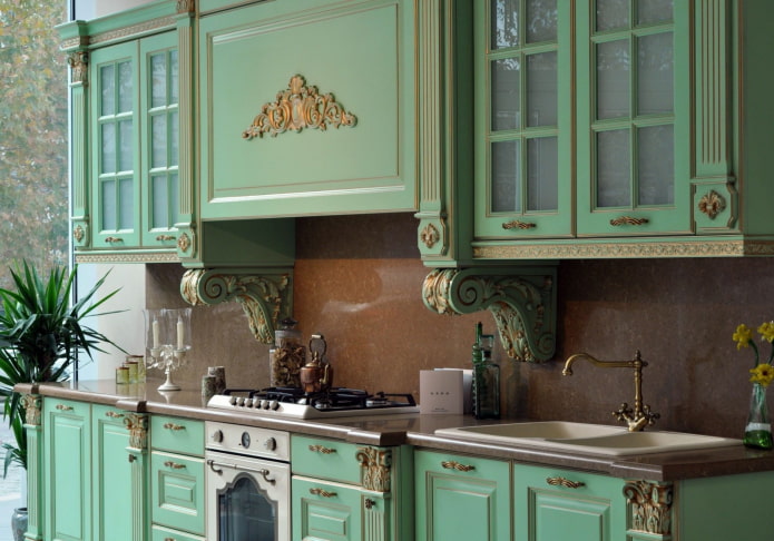 groene keuken met patina