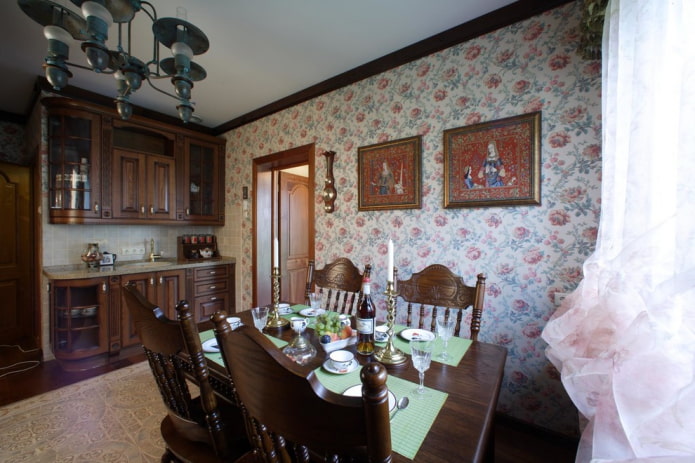keuken-eetkamer in Engelse stijl