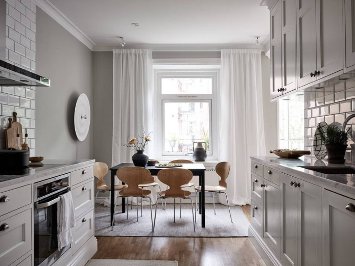 Keuken in twee rijen