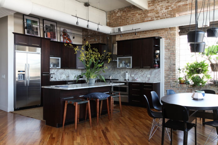 schilderijen op de bovenkastjes