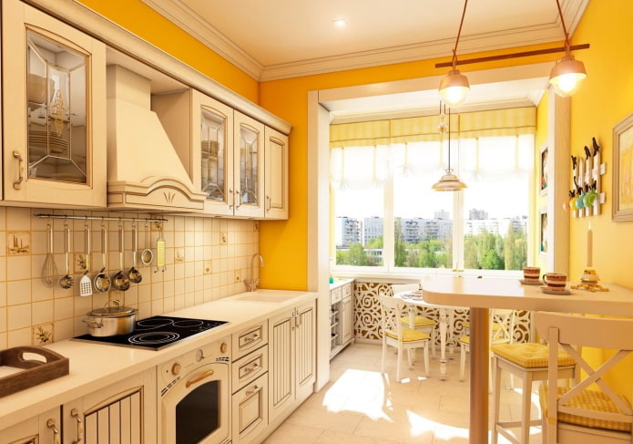 Proven?aalse stijl in het interieur van een gele keuken