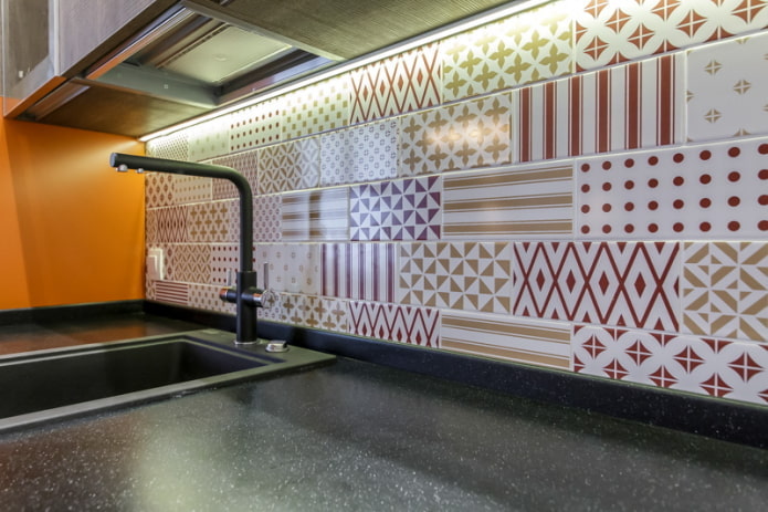 patterned wild zwijn tegel