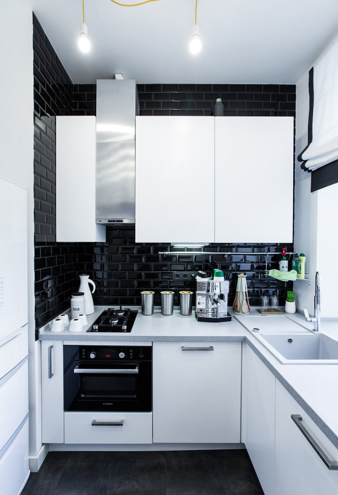 zwart-witte keuken