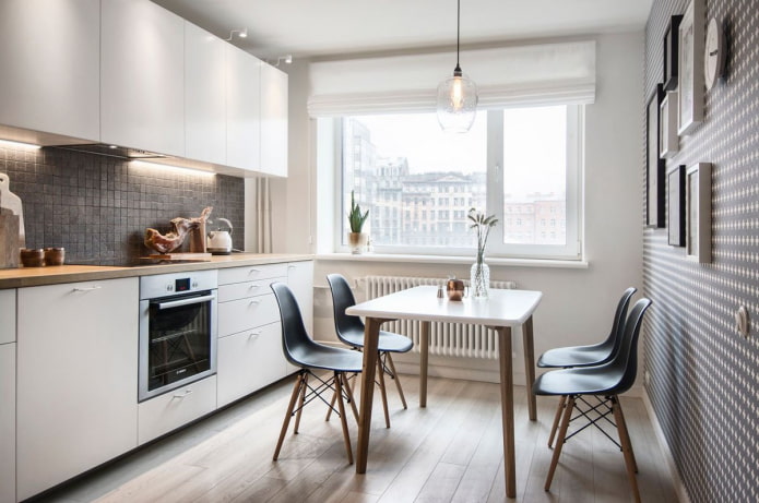 kleine keuken in ??n rij