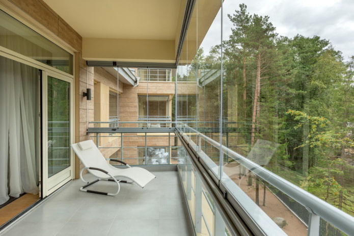 Balkon met kwartsvinyltegel