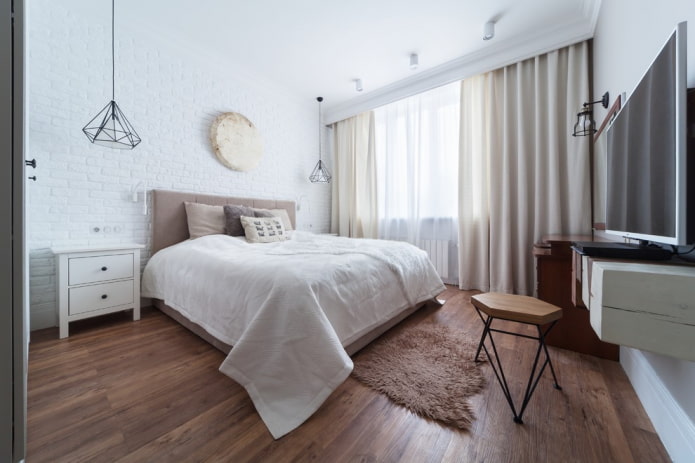kwartsvinilovaya-plitka-dlya-pola met houtlook in de slaapkamer