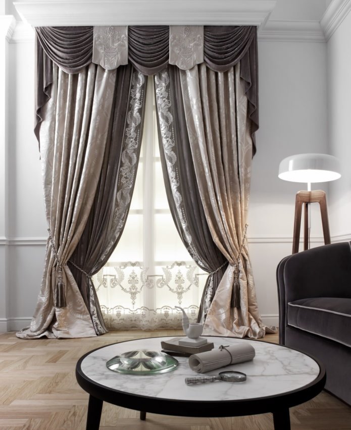 contrasterende gecombineerde lambrequin