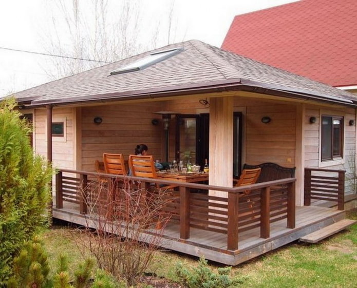 Gecombineerd badhuis en prieel