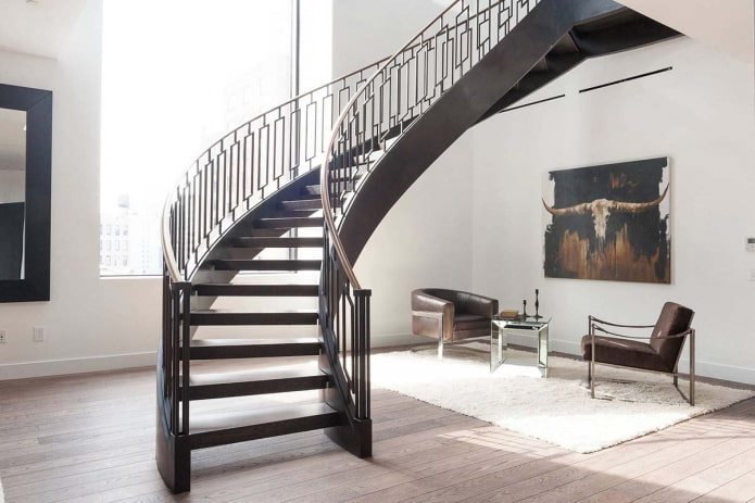 metalen trap in het interieur van een priv?woning
