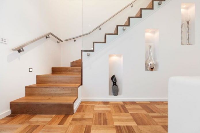 trappenhuisontwerp in het interieur van een priv?woning