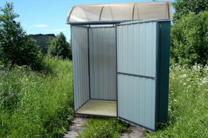 zomerdouche van golfplaat