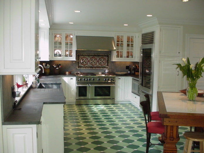 groen linoleum in het keukeninterieur