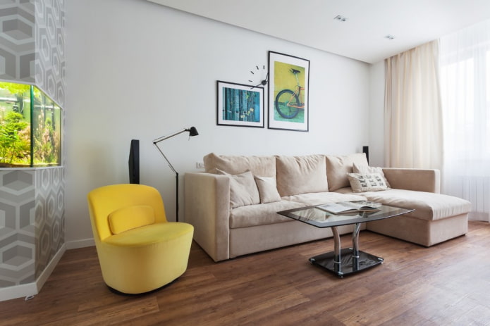 bruin linoleum met imitatielaminaat in het interieur