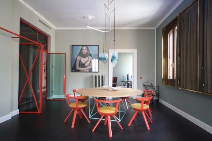 zwart linoleum in het interieur