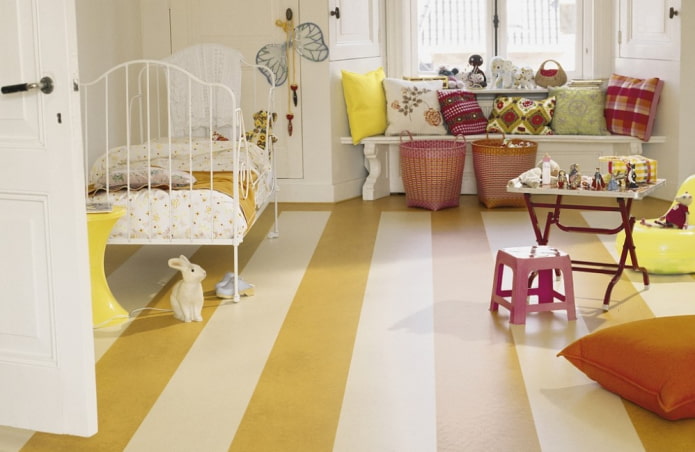 tweekleurig linoleum in het interieur