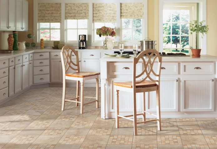 linoleum op de vloer in een interieur in Proven?aalse stijl
