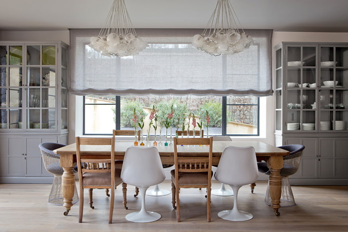 linnen gordijnen in het interieur