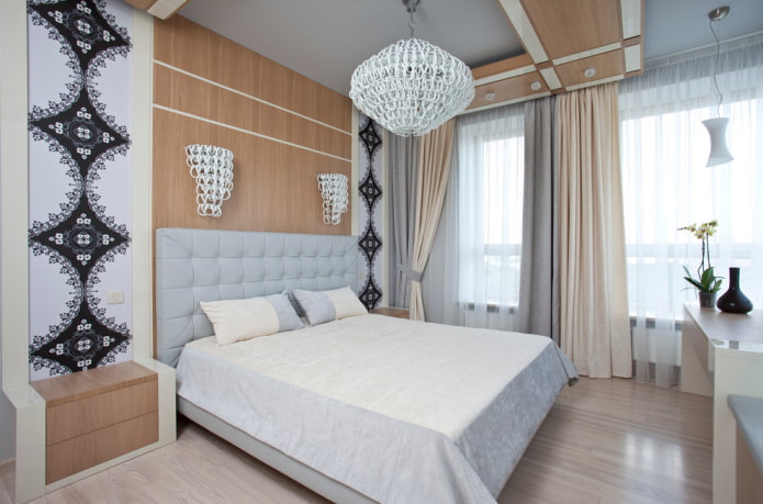 kroonluchter aan het plafond in het slaapkamerinterieur