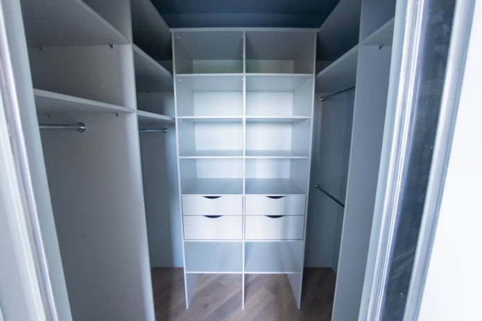garderobe cabinets